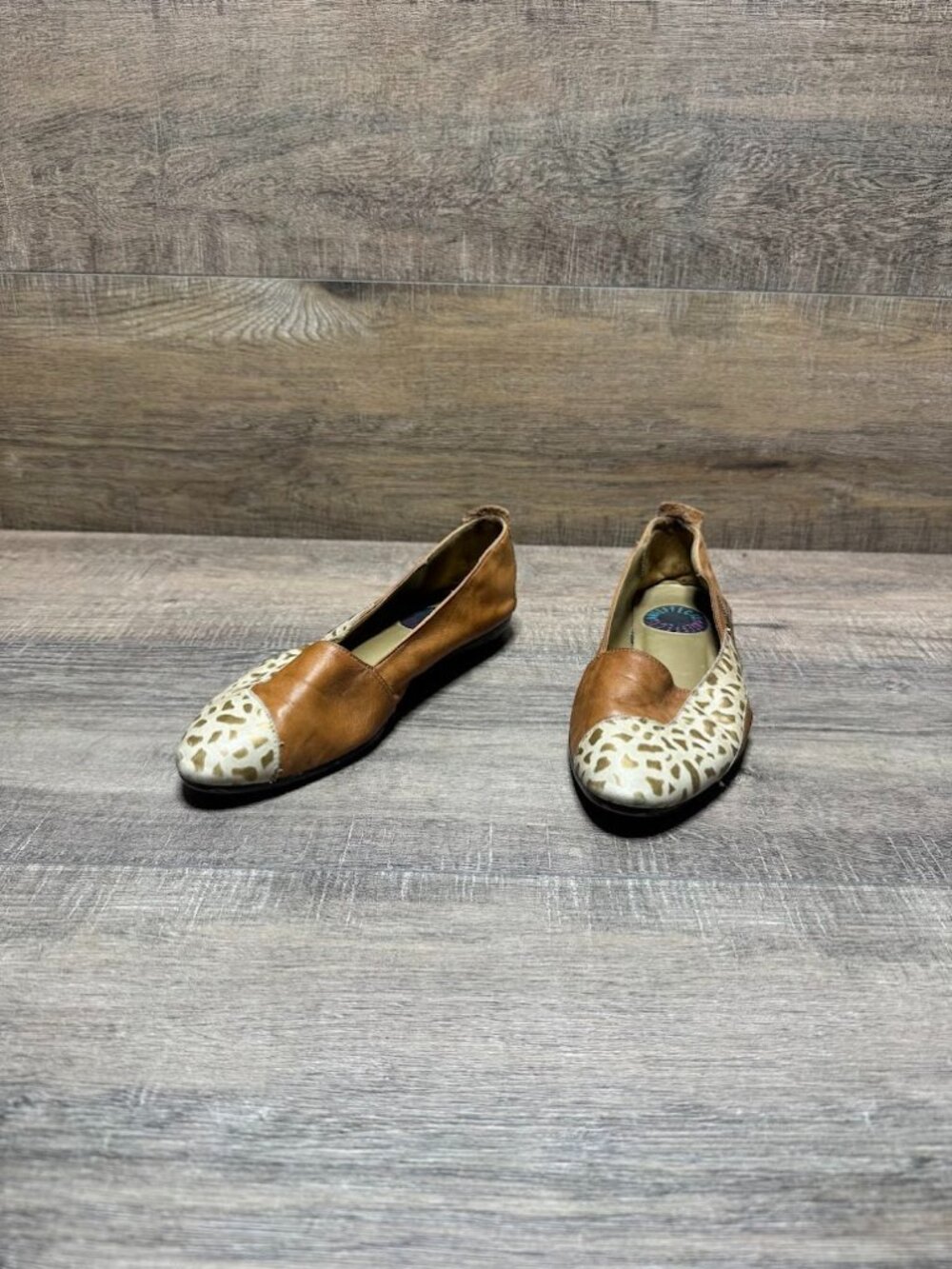 Art Effects Giraffe 720 Brown Leather Flats Women's Size 6